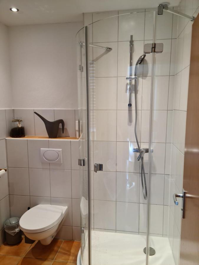 Lichtdurchflutetes Zimmer - Kaeppele Waldbuttelbrunn Bagian luar foto